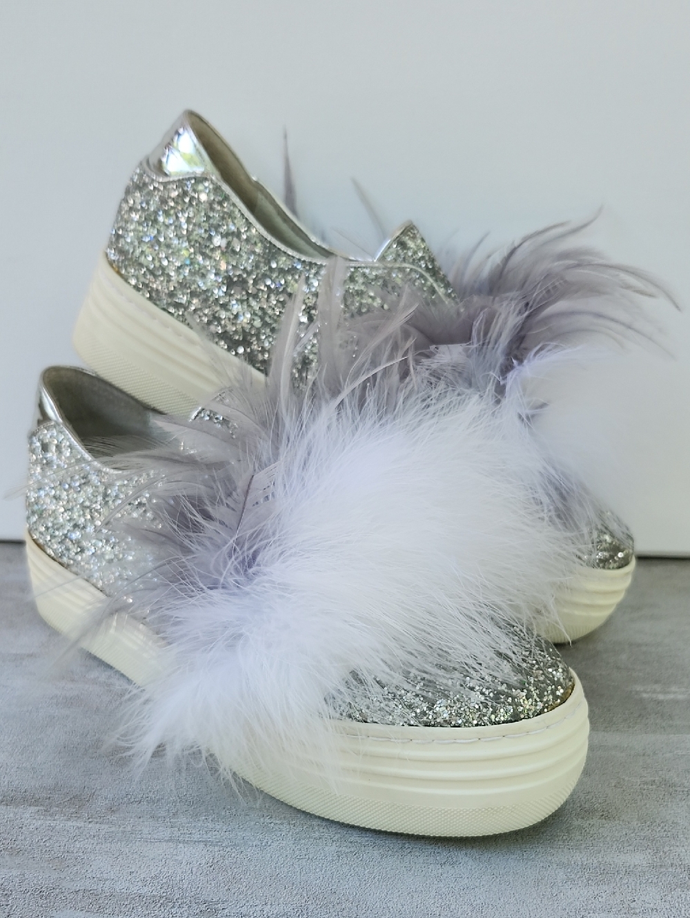 HERE/NOW PLATFORM SNEAKERS WITH SILVER GLITTER/FEATHERS